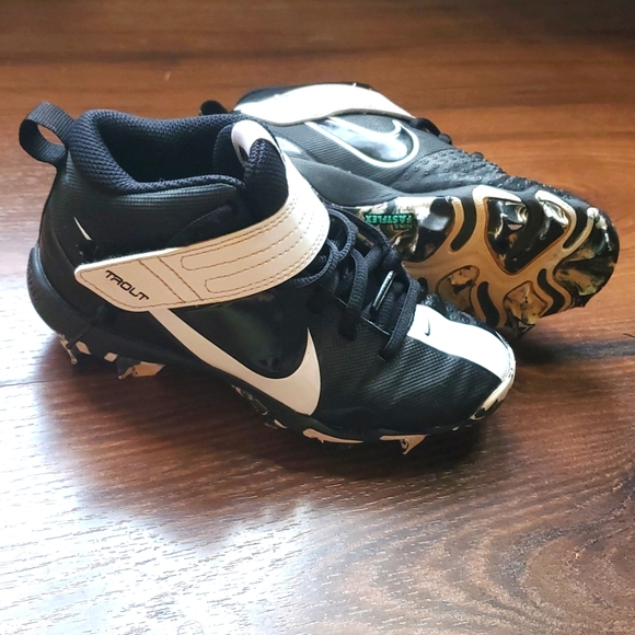 Nike Other - Nike Force Trout 7 Keystone FastFlex